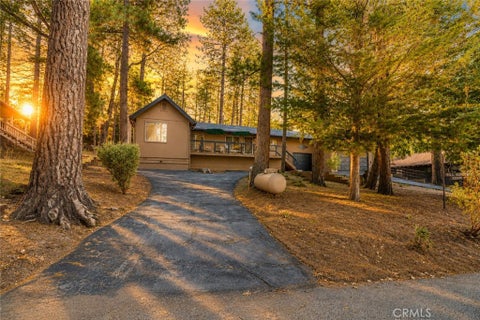 Photo of 25220 Rim Rock Rd, Idyllwild, CA 92549 (MLS # SW26181213)