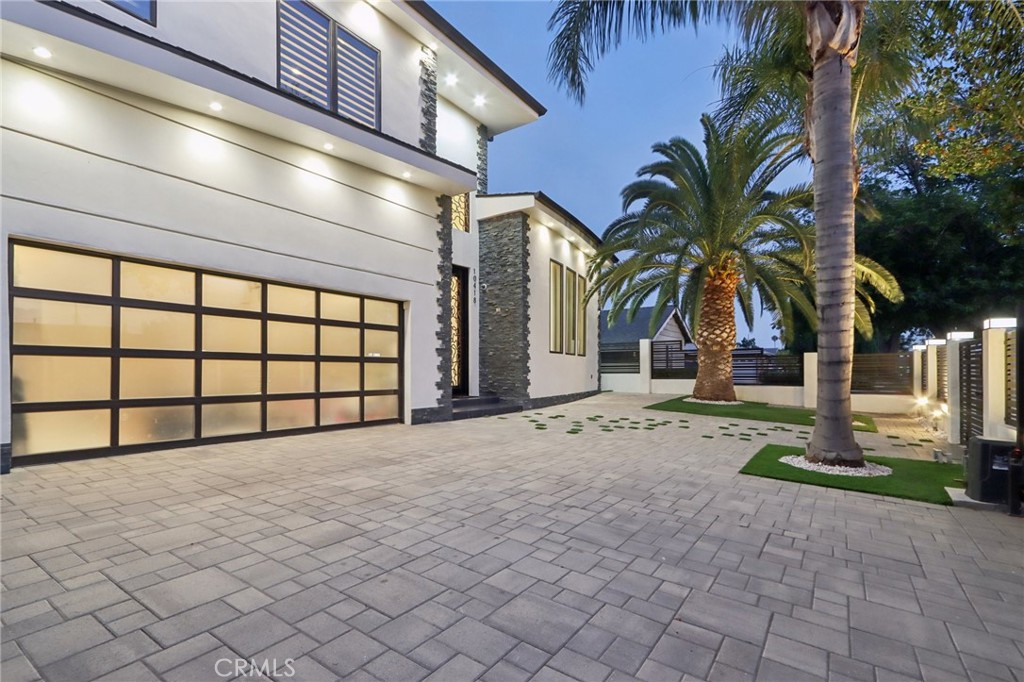 Properties 3 10418 Rubio Avenue