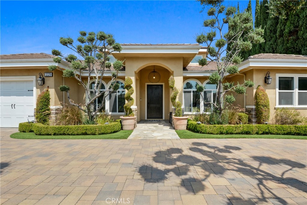 3329 E VIRGINIA Avenue