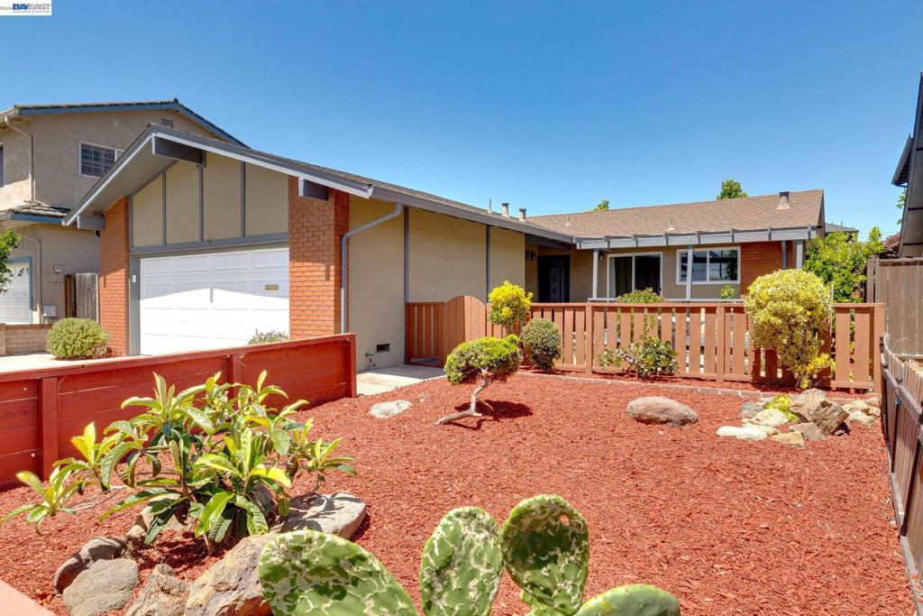 1017 Island Dr DR