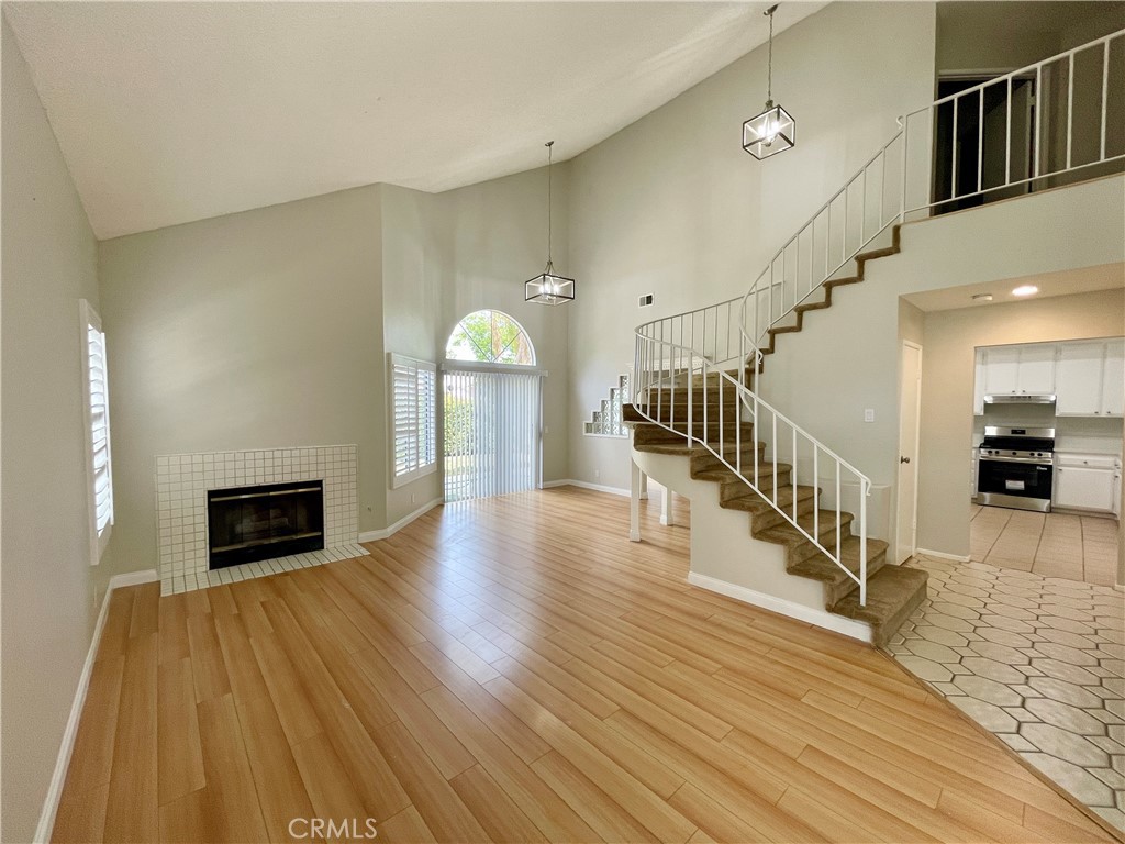 2302 Calle Sabina