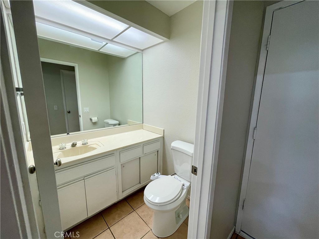 2302 Calle Sabina