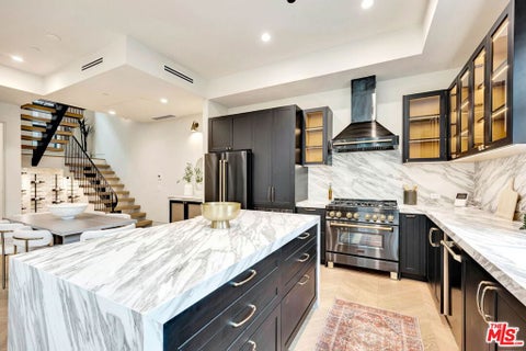 Tiny photo for 652 Huntley Drive #102, West Hollywood, CA 90069 (MLS # 26860793)
