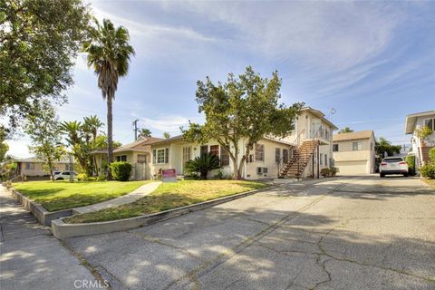 Photo of 1209 E Lexington Dr #C, Glendale, CA 91206 (MLS # GD26085966)