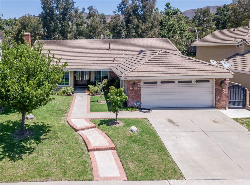 777 Oak Knoll Street