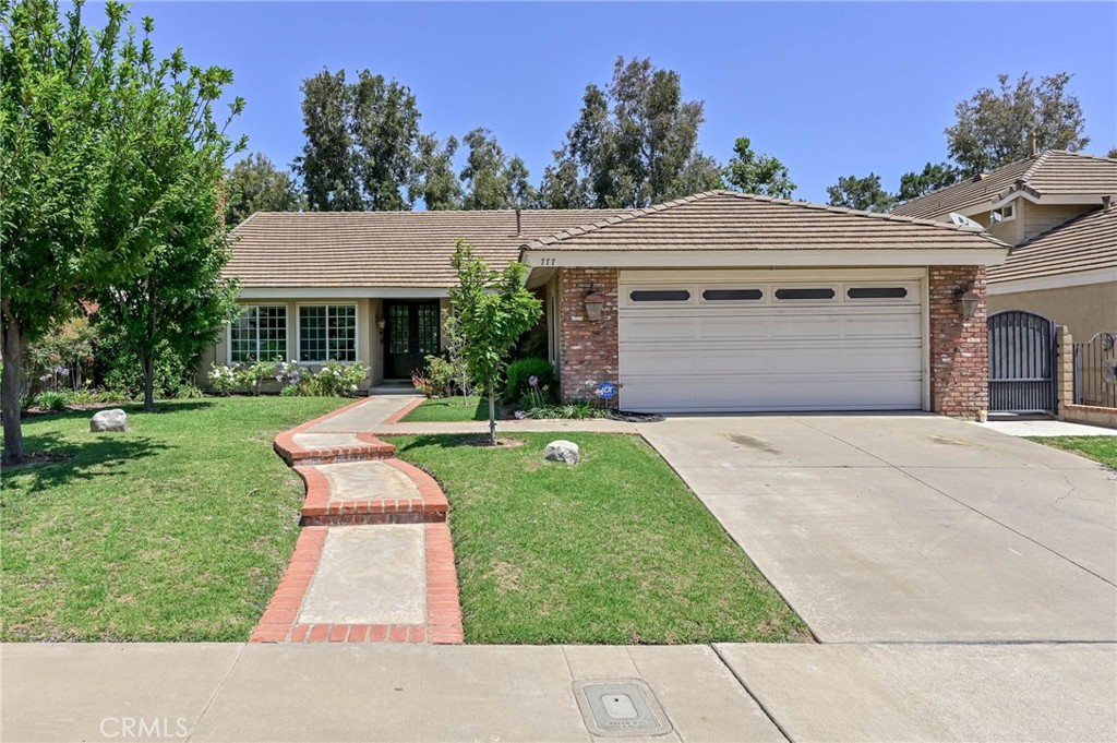 777 Oak Knoll Street
