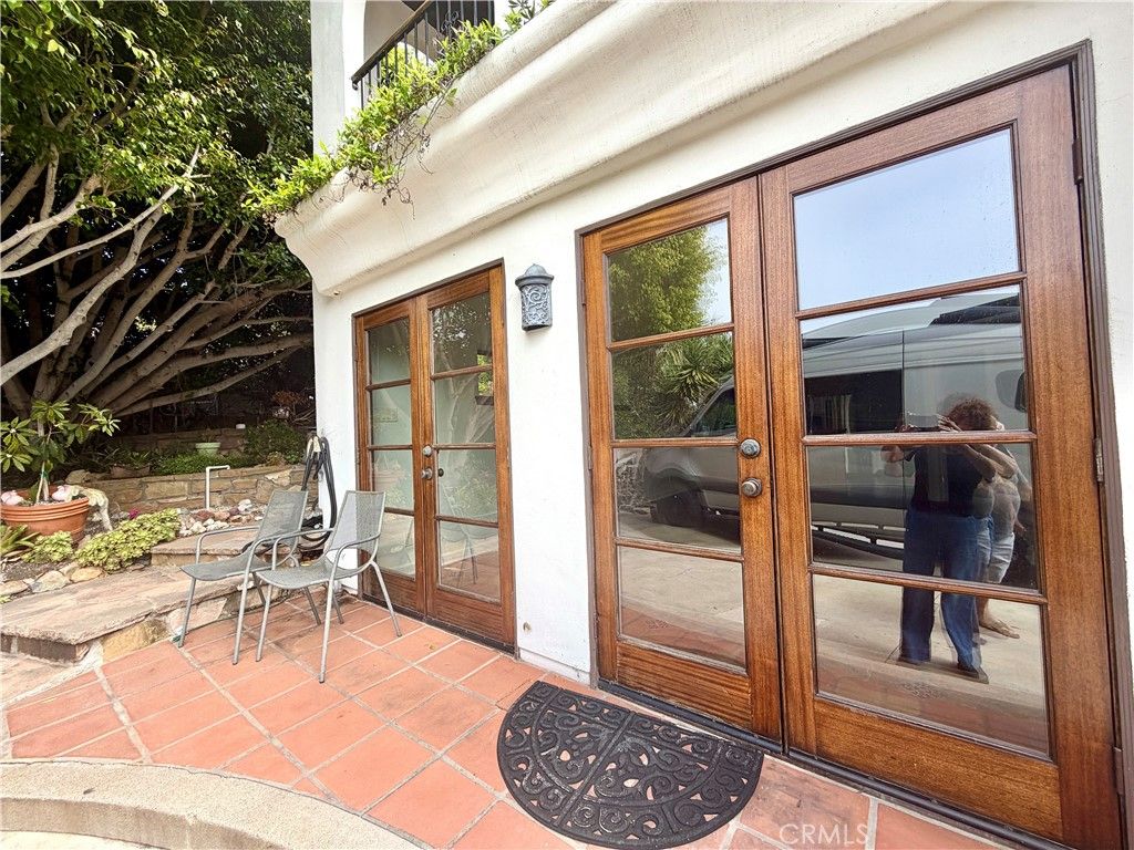 Photo of 31862 Sunset Avenue #lower, Laguna Beach, CA 92651 (MLS # LG26064206)