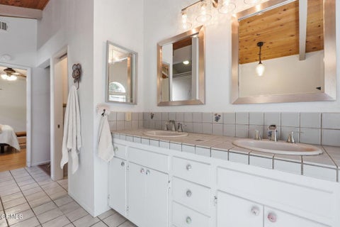 Tiny photo for 397 Palomares Avenue Avenue, Ventura, CA 93003 (MLS # V1-38653)