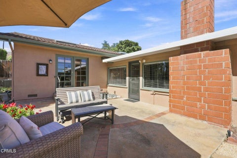 Tiny photo for 397 Palomares Avenue Avenue, Ventura, CA 93003 (MLS # V1-38653)