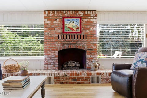 Tiny photo for 397 Palomares Avenue Avenue, Ventura, CA 93003 (MLS # V1-38653)