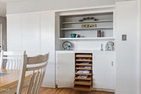 Tiny photo for 397 Palomares Avenue Avenue, Ventura, CA 93003 (MLS # V1-38653)