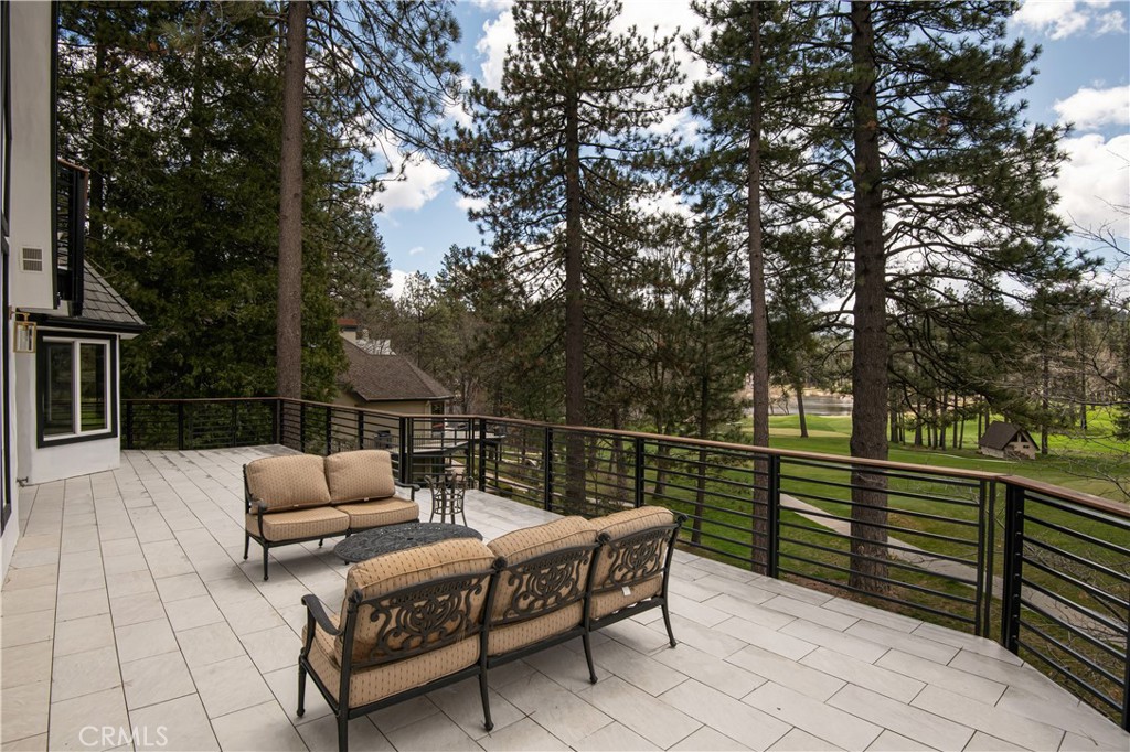 Arrowhead Woods (AWHW) - Residential