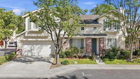 Photo of 4040 Hemingway Cmn, Fremont, CA 94536 (MLS # ML82042966)