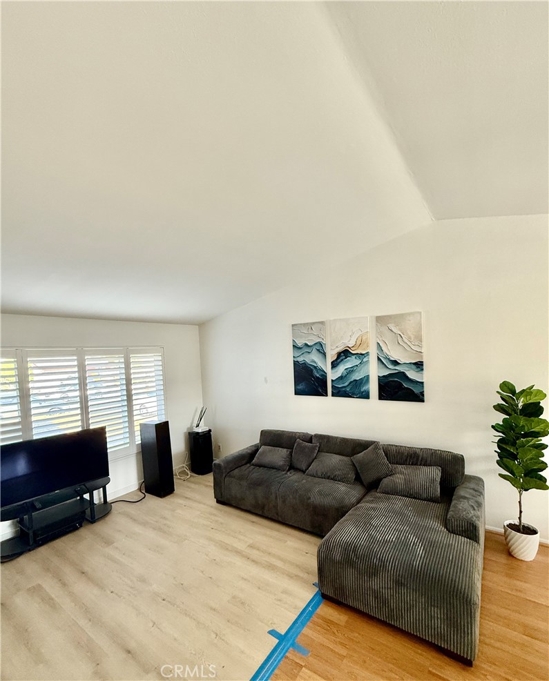 25676 Williamsburg Court