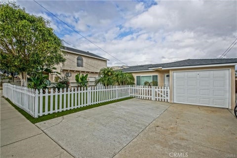 Photo of 2509 Clark Lane, Redondo Beach, CA 90278 (MLS # SB26221750)