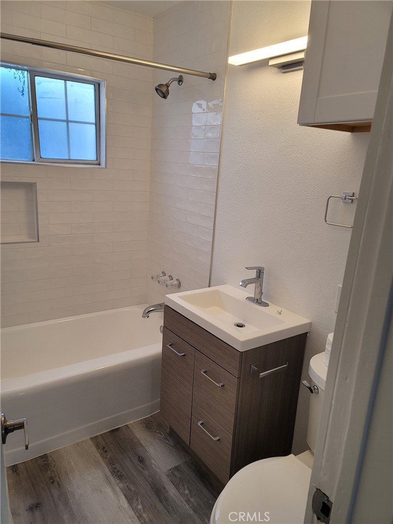 1144 W. Balboa Blvd. B