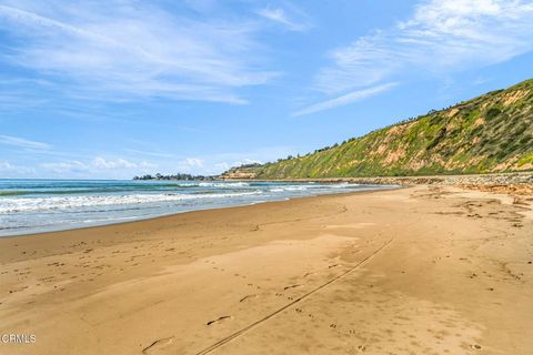 Tiny photo for 6779 Ojai Avenue, Ventura, CA 93001 (MLS # P1-25648)