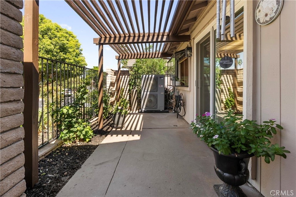2656 Laramie Road