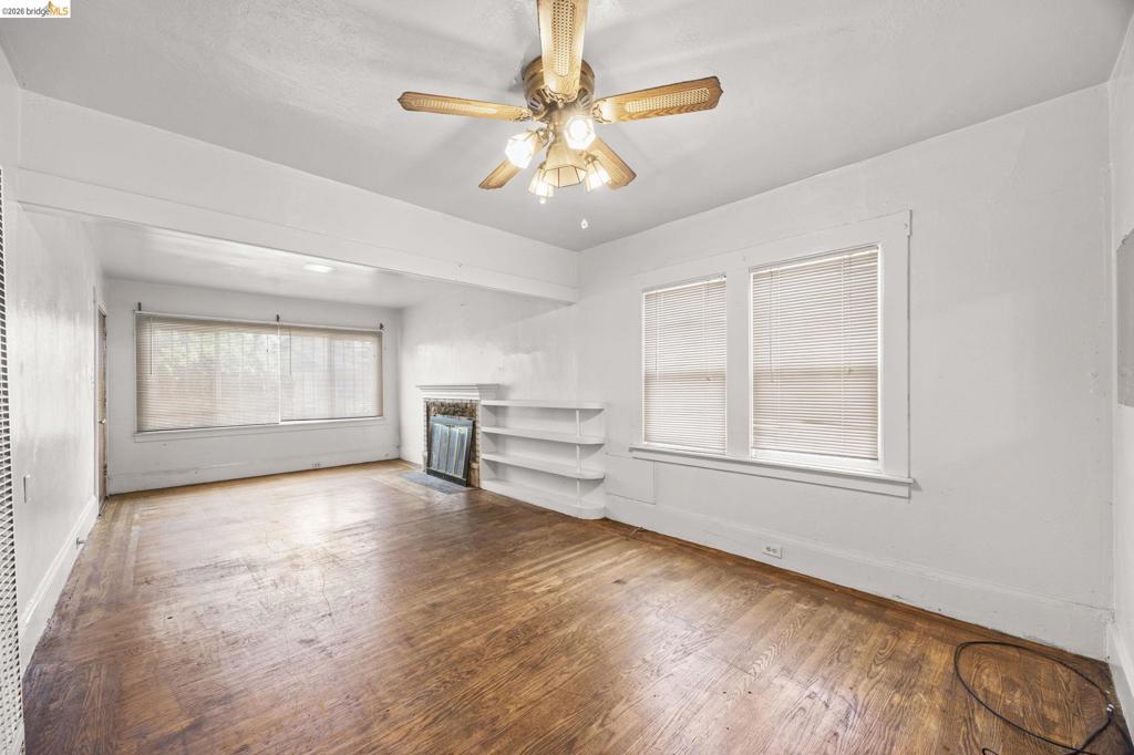 1439 92nd Ave.