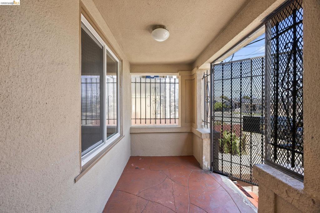1439 92nd Ave.