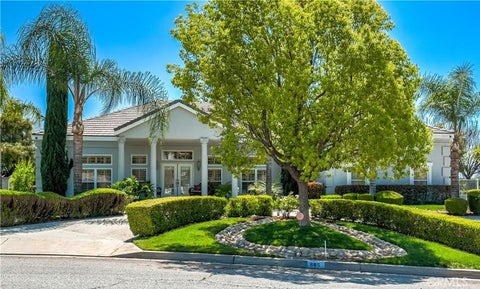Photo of 685 Bradbury Dr, Redlands, CA 92374 (MLS # PW26162818)