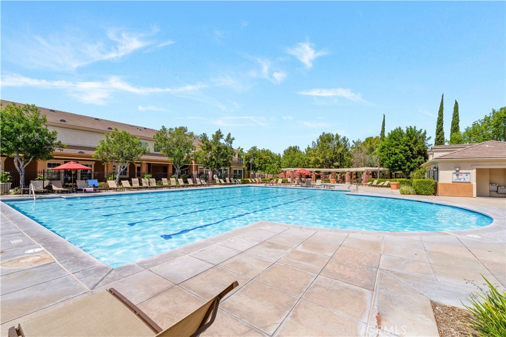 8650 Founders Grove St