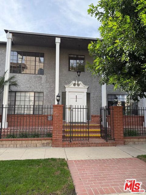Photo of 4375 Ethel Avenue, Studio City, CA 91604 (MLS # 26645301)