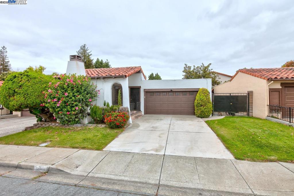 LA CASA - Residential