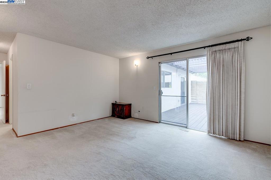 LA CASA - Residential