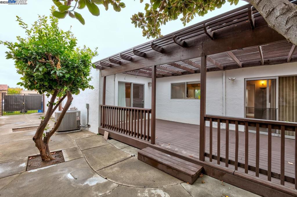 LA CASA - Residential