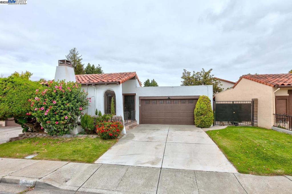 LA CASA - Residential