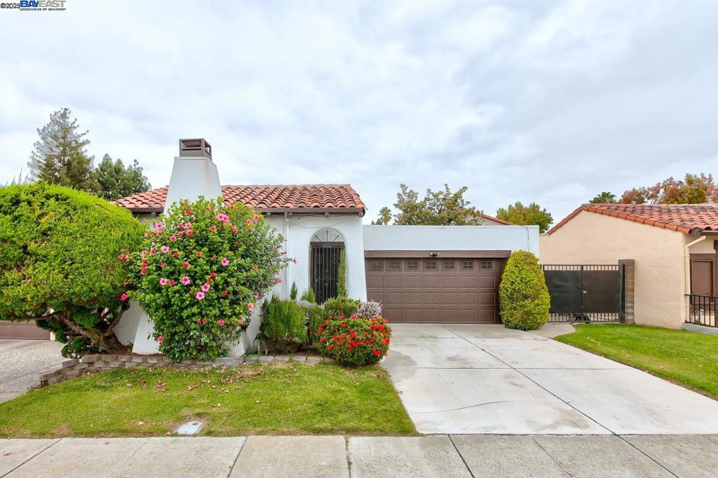 LA CASA - Residential