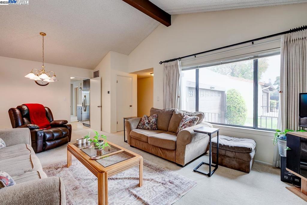 LA CASA - Residential