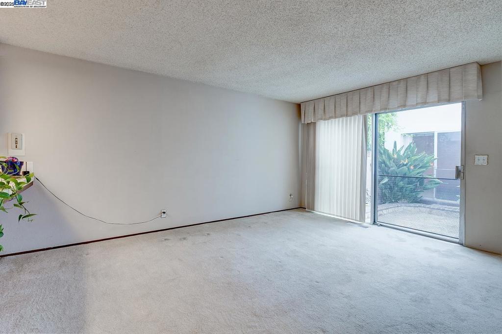 LA CASA - Residential