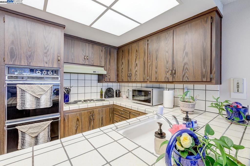 LA CASA - Residential