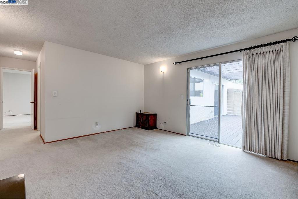 LA CASA - Residential