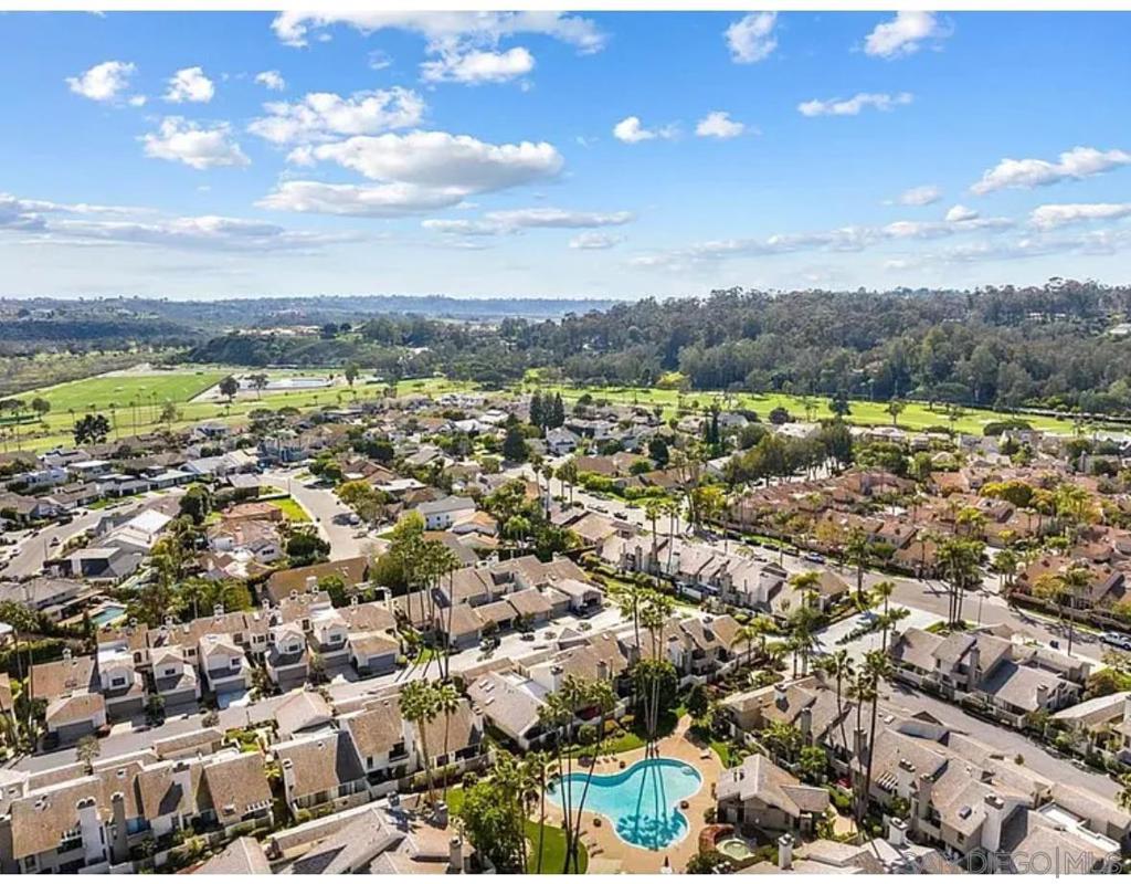 Rancho Santa Fe - Residential Lease