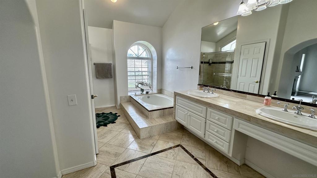 Rancho Santa Fe - Residential Lease
