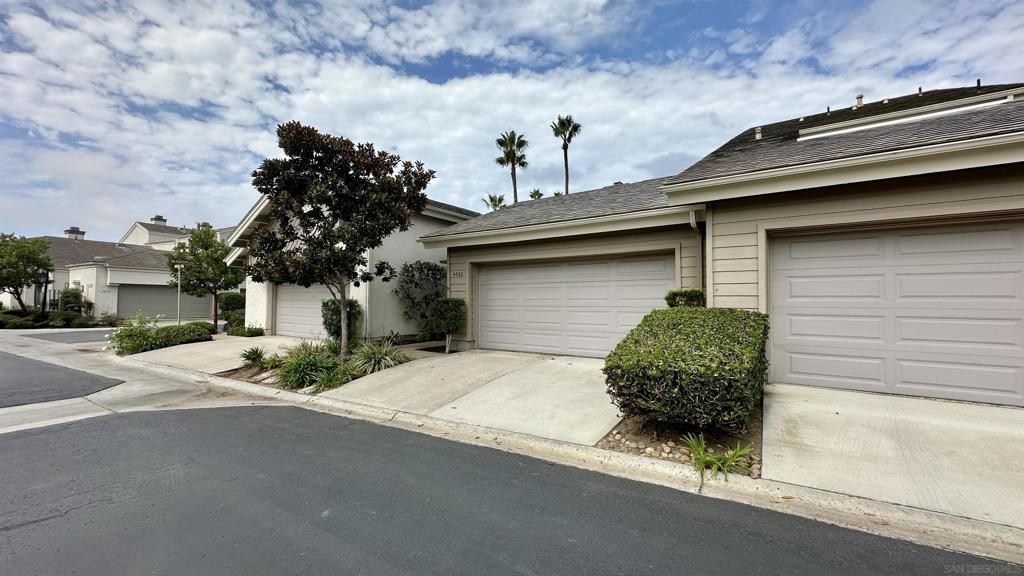 Rancho Santa Fe - Residential Lease