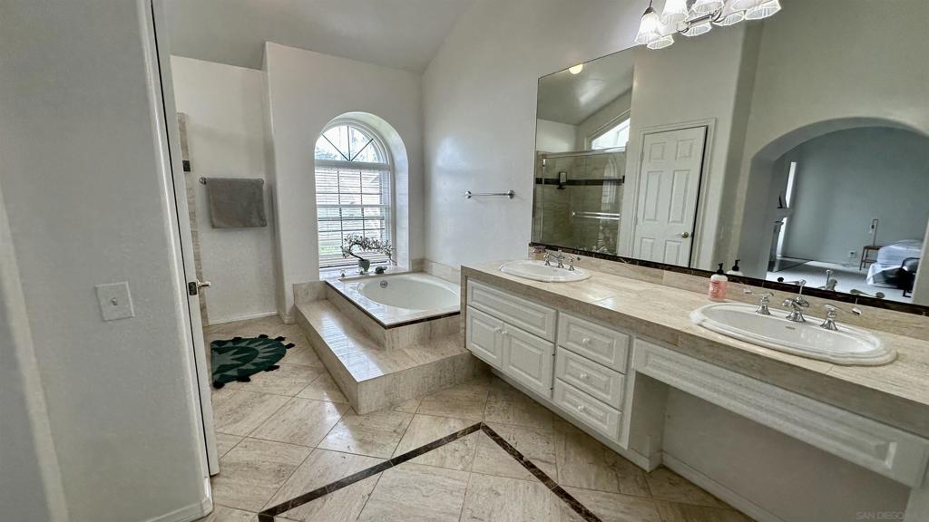 Rancho Santa Fe - Residential Lease