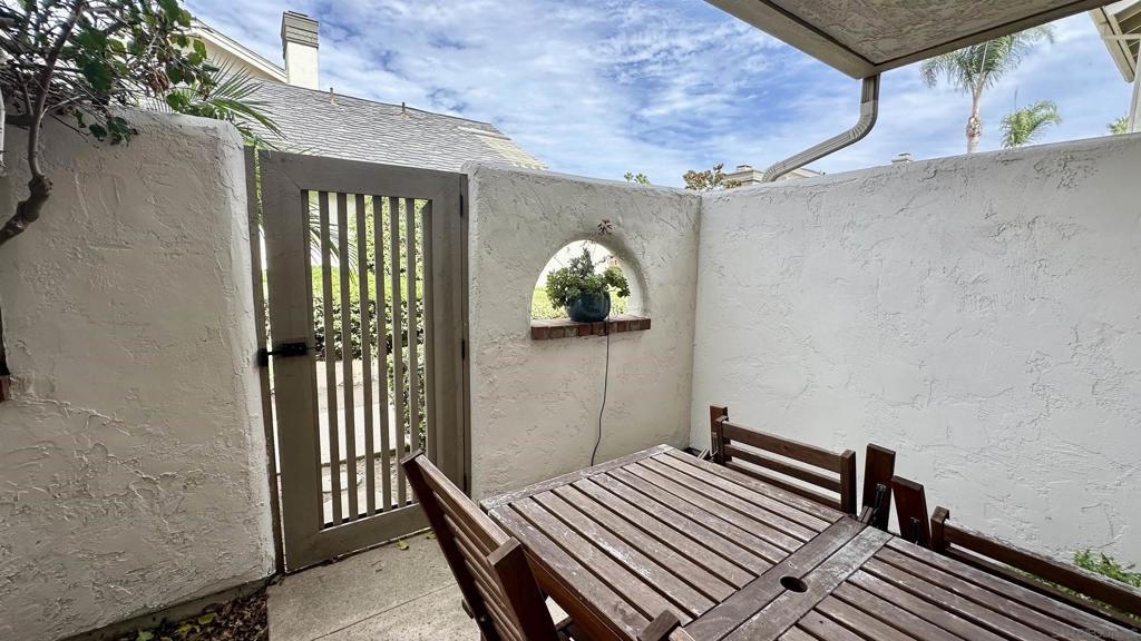 Rancho Santa Fe - Residential Lease