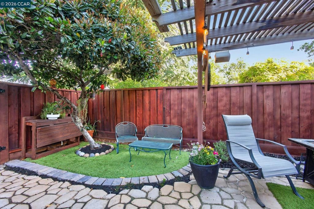 3983 Inverness Cmn, Livermore CA 94551