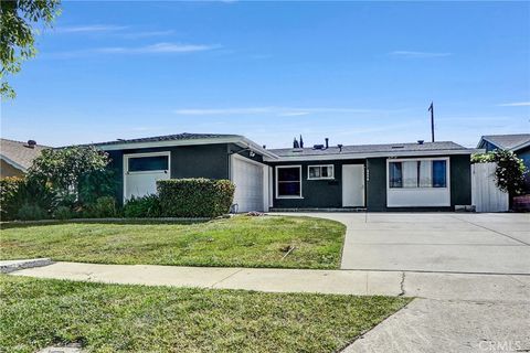 Photo of 6456 Gross Ave, West Hills, CA 91307 (MLS # SR26092163)