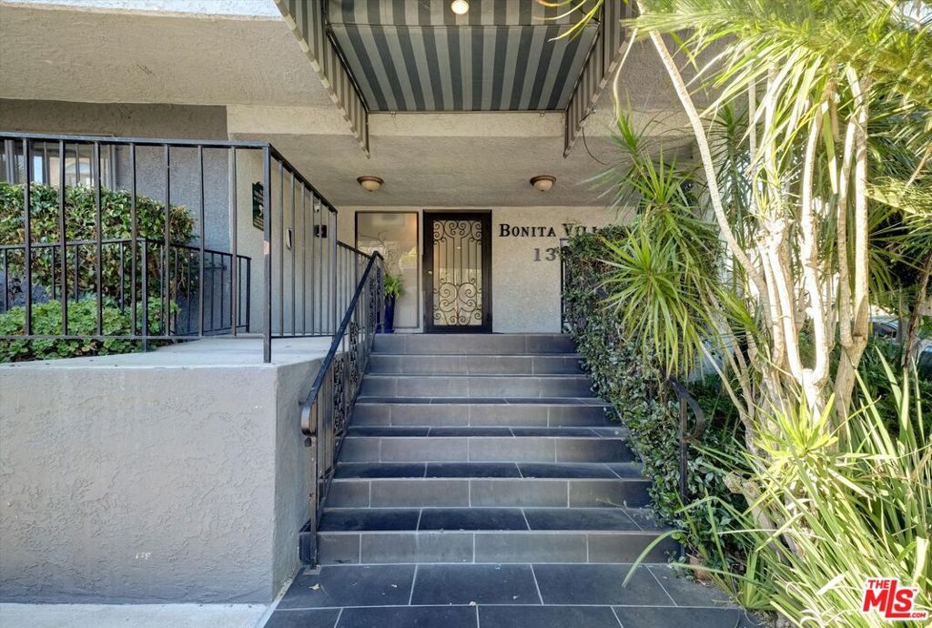 Photo of 1355 N Sierra Bonita Avenue #411, West Hollywood, CA 90046 (MLS # 26645849)