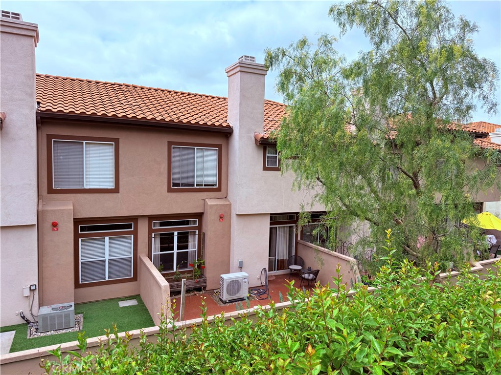 56 Paseo Del Sol