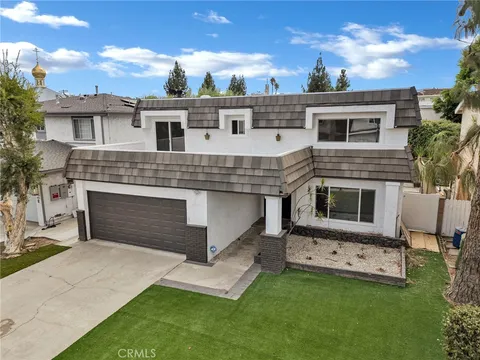 18126 Miranda St, Tarzana, CA 91356 - MLS#: SR25221939