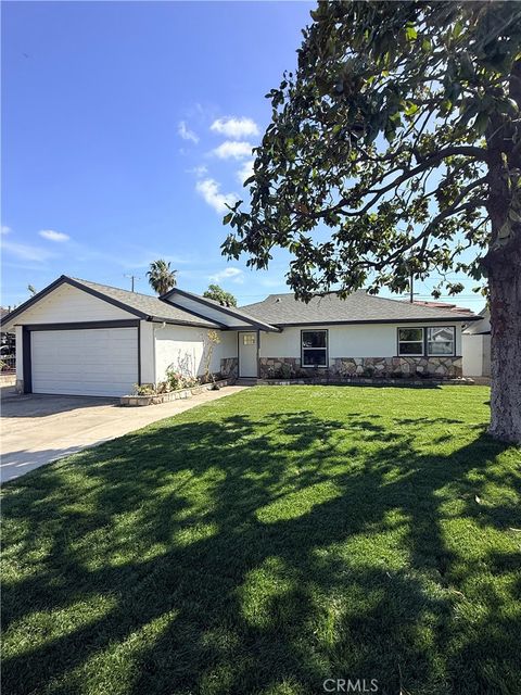 Photo of 1316 W Beacon Avenue, Anaheim, CA 92802 (MLS # PW26053788)