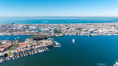 Photo of 101 SCHOLZ PLAZA PH18 Plz, Newport Beach, CA 92663 (MLS # NP26074247)