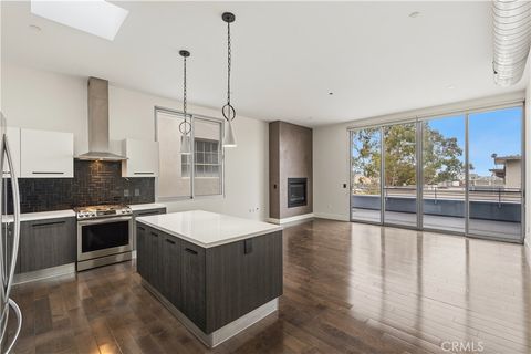 433 Pine 408 Long Beach CA 90802