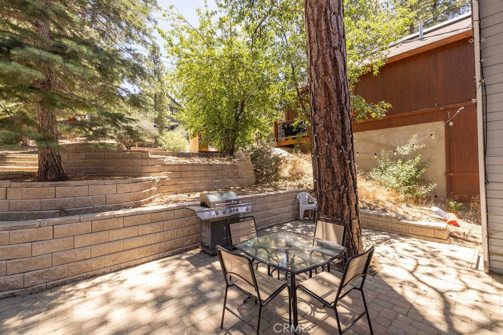 1111 W Alta Vista